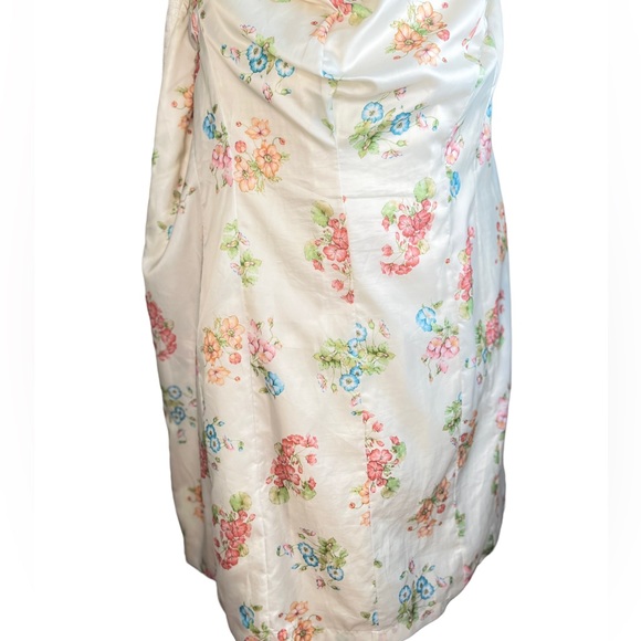 Moda International Off White coat faux fur collar, colorful floral lining - Picture 14 of 15